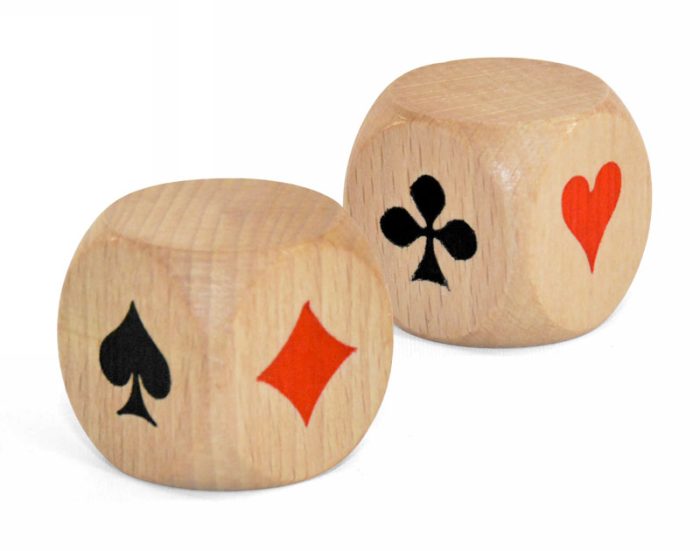 Dé d'atout en bois 3cm (dé belote)